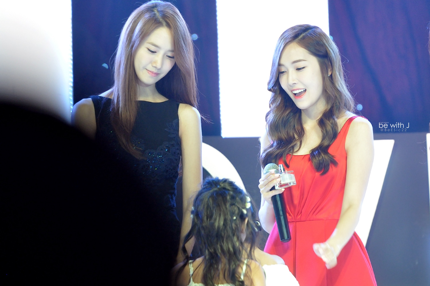 [PIC][20-10-2013]Jessica - YoonA và SeoHyun xuất hiện tại Thái Lan để tham dự "GiRL DE PROVENCE Thanks Party" vào tối nay - Page 15 2233E242526CC8AC24AFD1