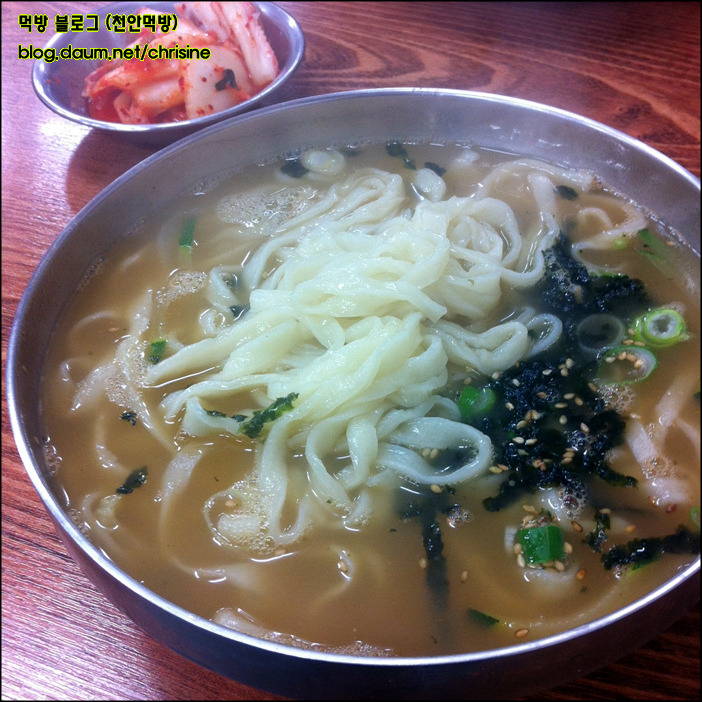 아산에서 먹은 아산맛집이라고 말하고 싶은 홍두깨칼국수